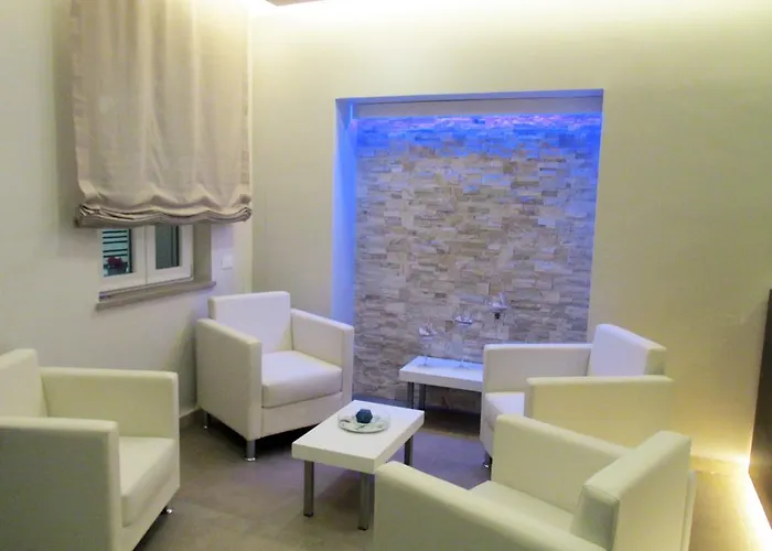 A Due Passi Dal Mare Gasthof 4*