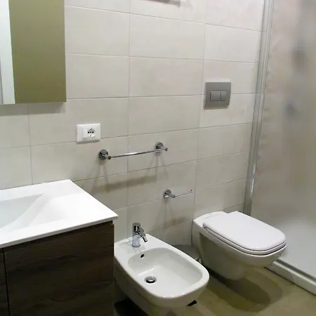 A Due Passi Dal Mare Guest house