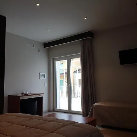 Konukevi A Due Passi Dal Mare Marina di Schiavonea